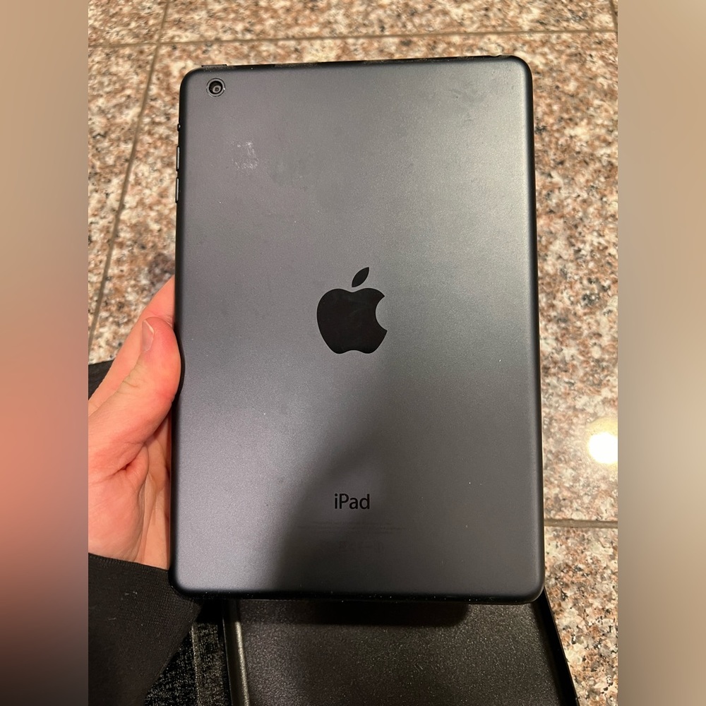 iPad Mini (WiFi) - Picture 5 of 7